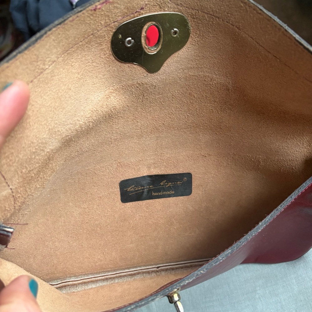 Vintage 1970s Etienne Aigner Clutch - Picture 8 of 11